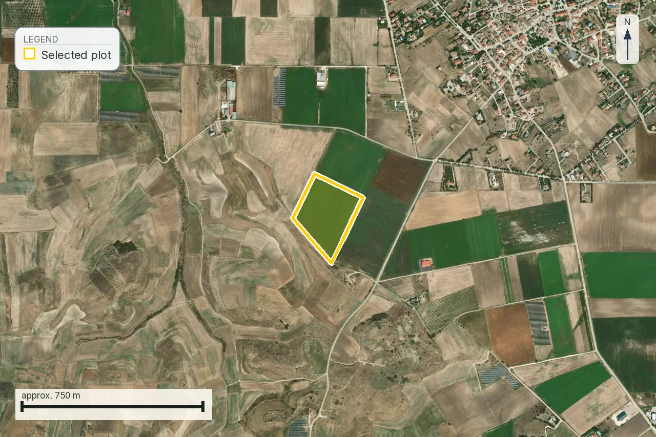 Road-access map of a large agricultural plot at Terpsithea near Larissa with no road drawn against it